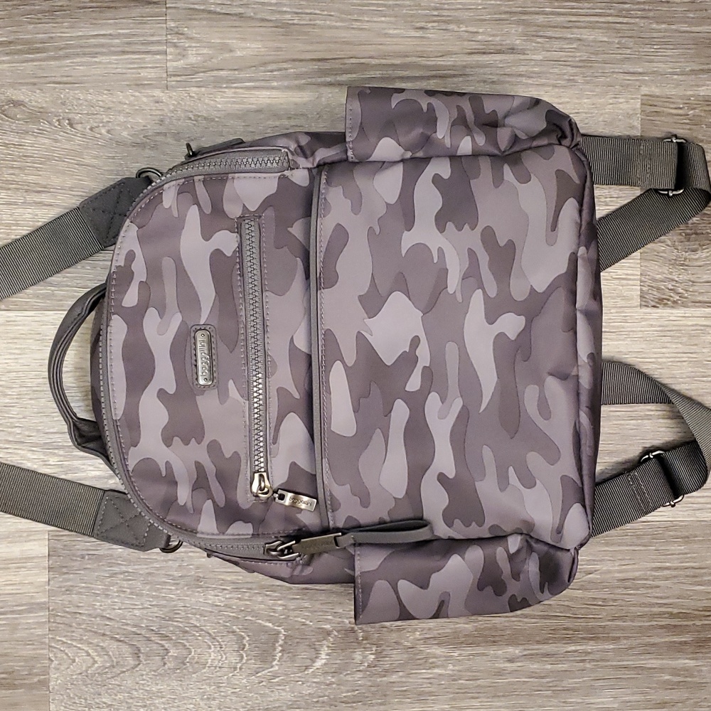 Baggallini convertible backpack nylon tote -Houston NWOT